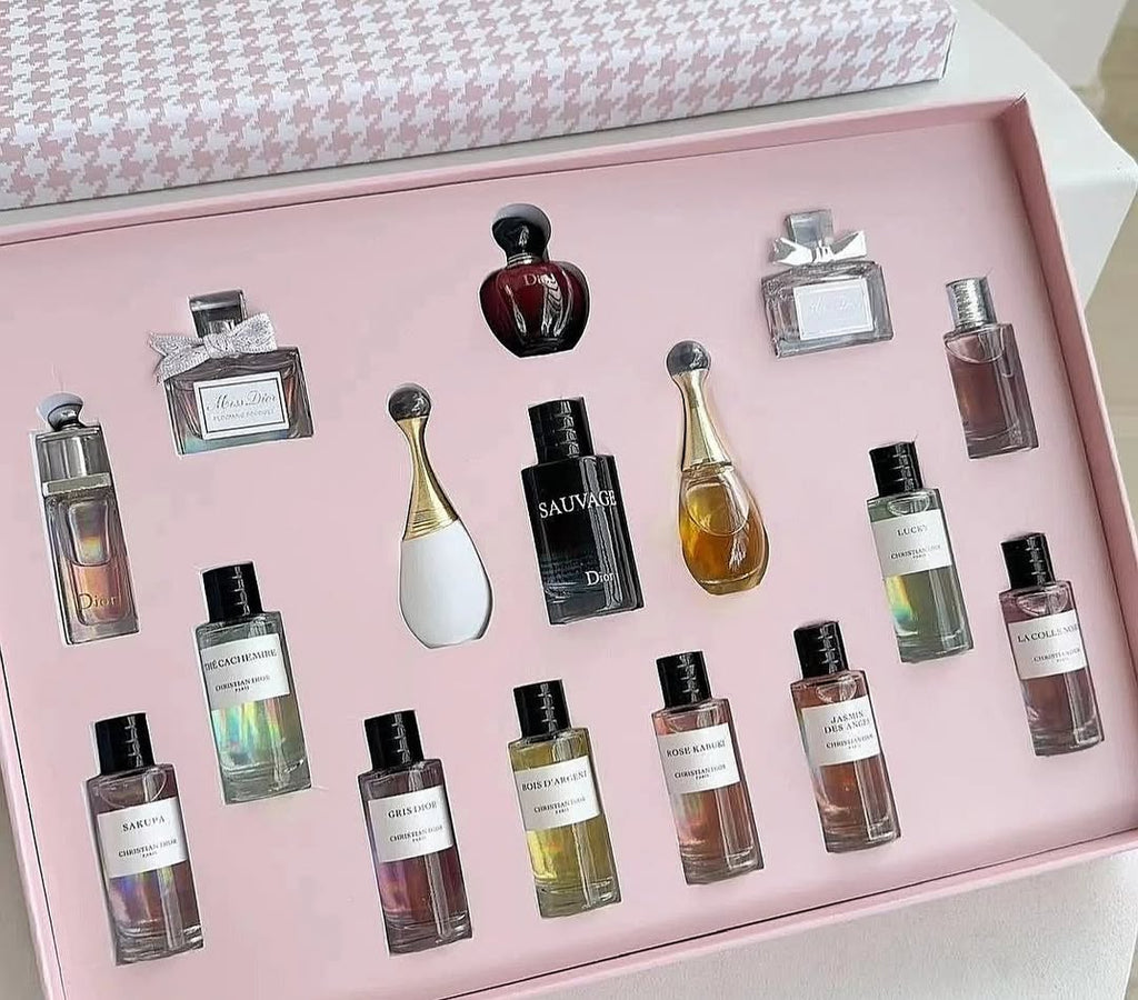 Dior Perfume Miniatures Collection – 16 Pieces Premium Quality