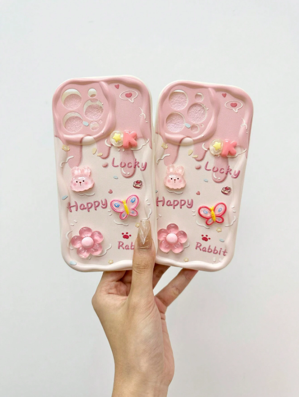 Teddy Bear with Chain Holographic Case (IPHONE 14 PRO MAX)